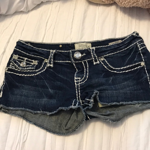 Shorts - Picture 1 of 2